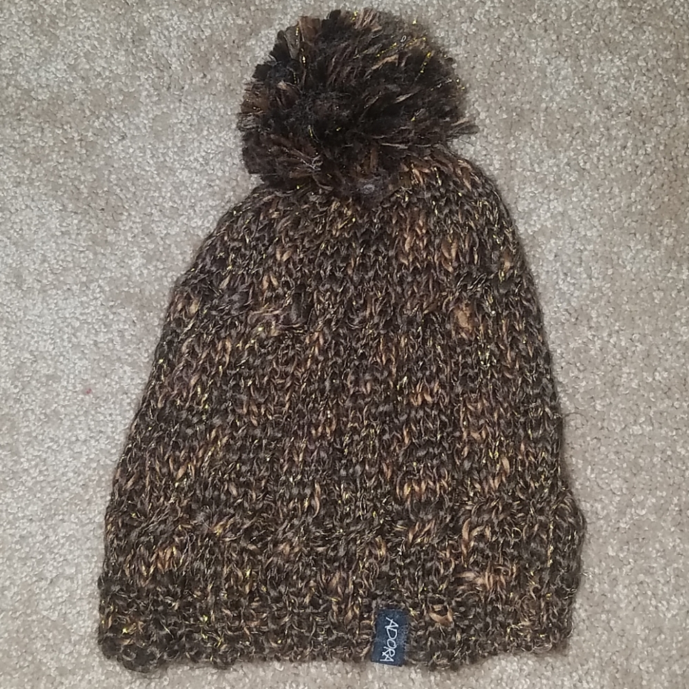 Nwot adora brown/tan/gold beanie